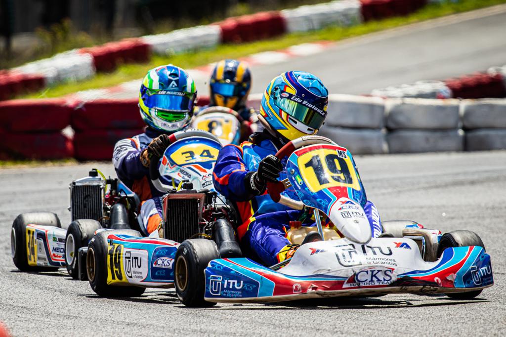 Escola de kart: tenha um treinamento profissional em SP – CKS Racing Team